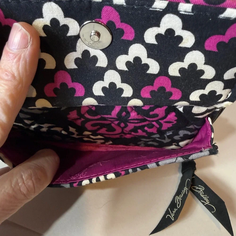 Vera Bradley Wristlet Wallet Black Floral Print‎ Organizer Clutch